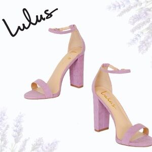 Lulus “Taylor”suede Ankle Strap chunky heel